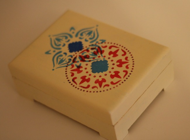 Stencilled Anguthi {Ring} Box