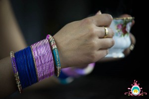 how to wear chudiyan - indian bangles