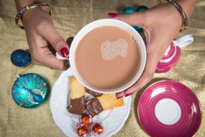 https://pinkchailiving.com/hot-chocolate-chai-makes-the-holidays-delicious/