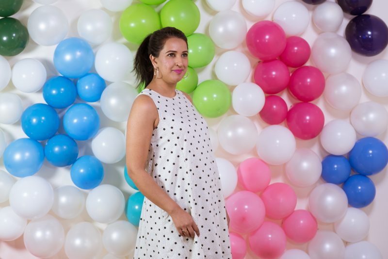 DIY Rainbow Balloon Wall